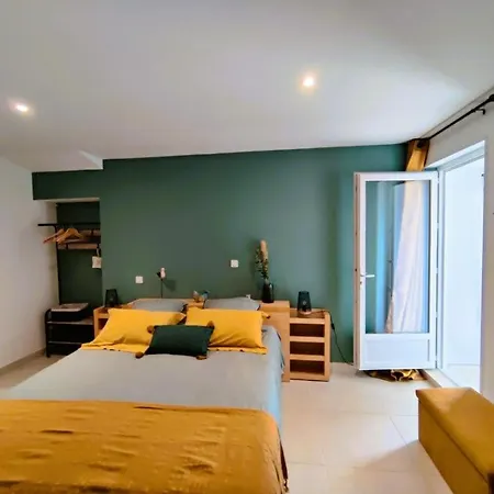 De La Petite Vallee Saint-Savinien